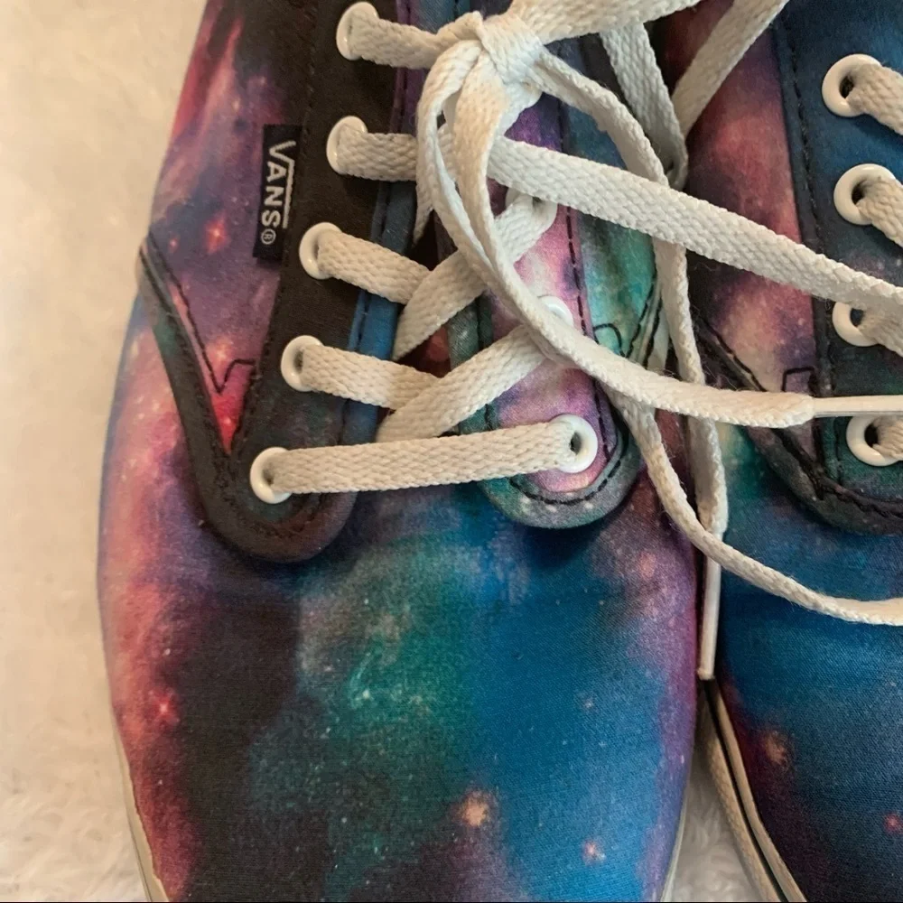 Vans Off the Wall Women’s Galaxy Print Sneakers